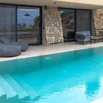 Domaine Collection * הרסוניסוס